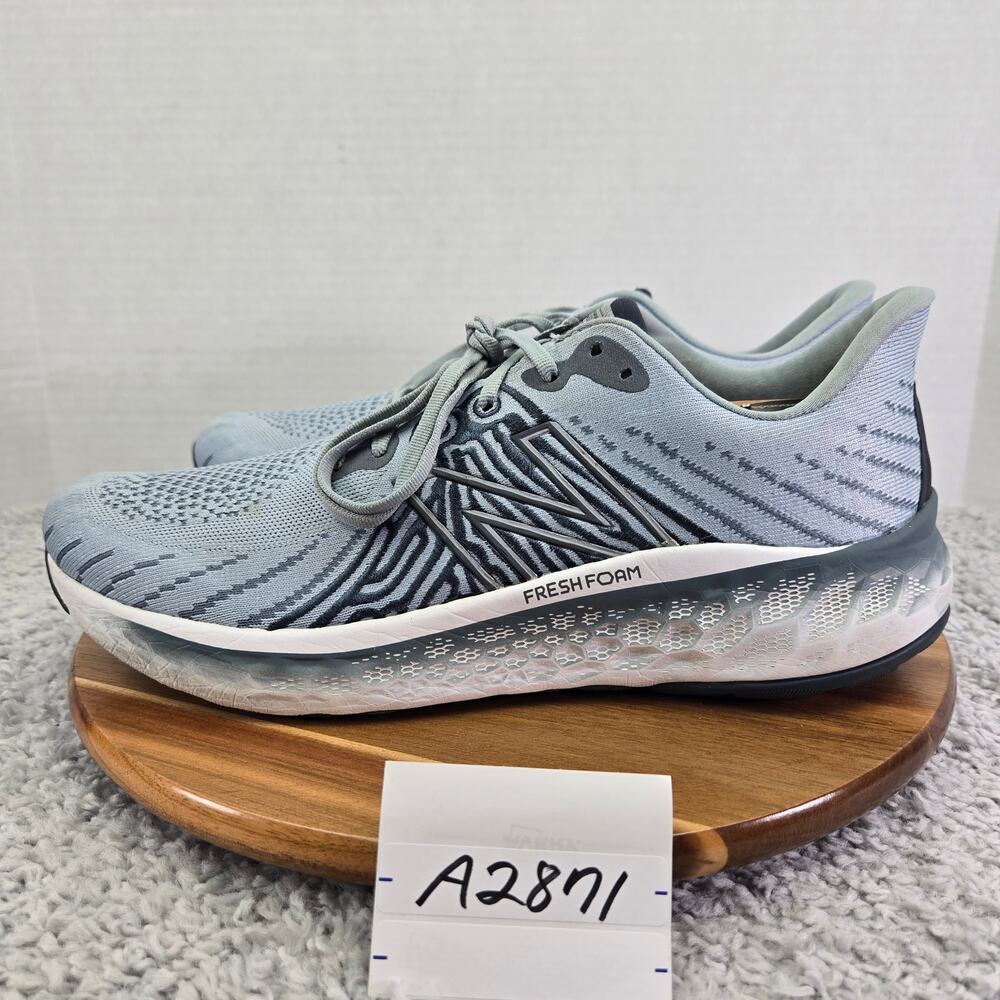 New Balance Mens 13D Fresh Foam X Vongo v5 Blue Athletic Running Shoe MVNGOGG5